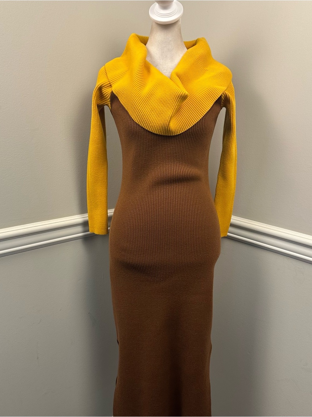 Callahan Mustard and Brown Ribbed Midi Sweater Dress XS
